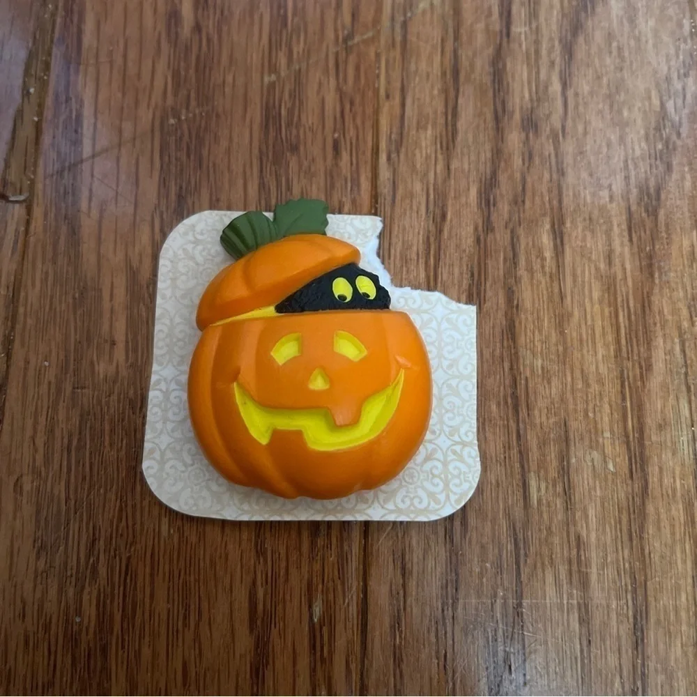 Halloween Black Cat in Jack-o-Lantern Brooch Pin 1982 Hallmark Cards Pumpkin